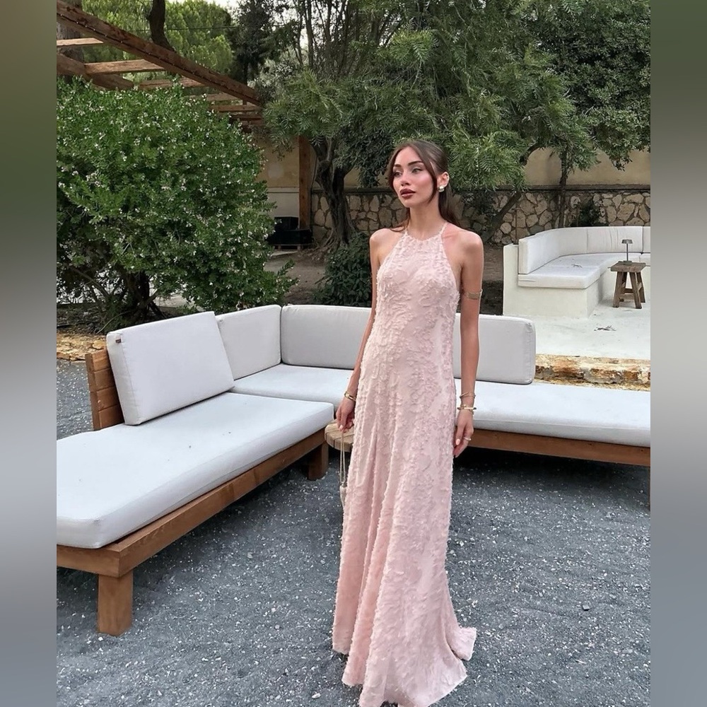 🆕(NWT) ZARA Bloggers Fav Halter Textured Frayed Midi/Maxi Dress. Size MEDIUM